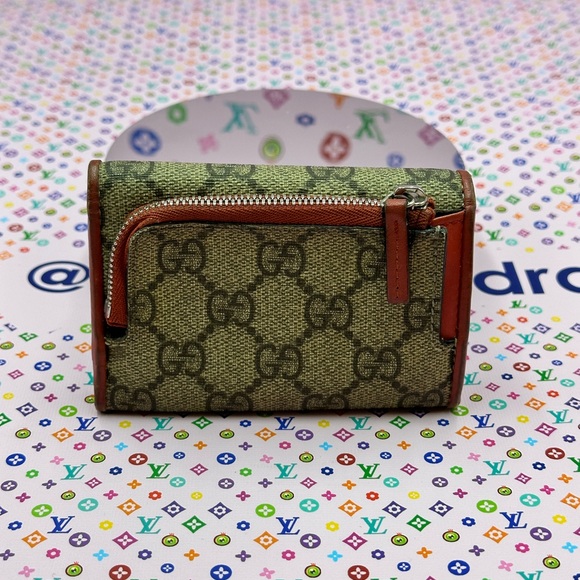 Gucci Key Wallet - Picture 2 of 7